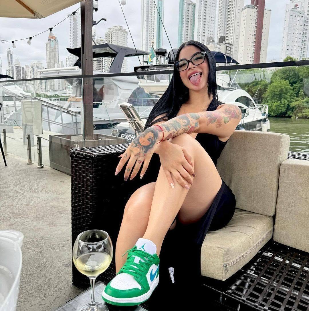 <em>Marian Gomez</em>